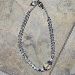 Elegant Silver and Clear Crystal Necklace